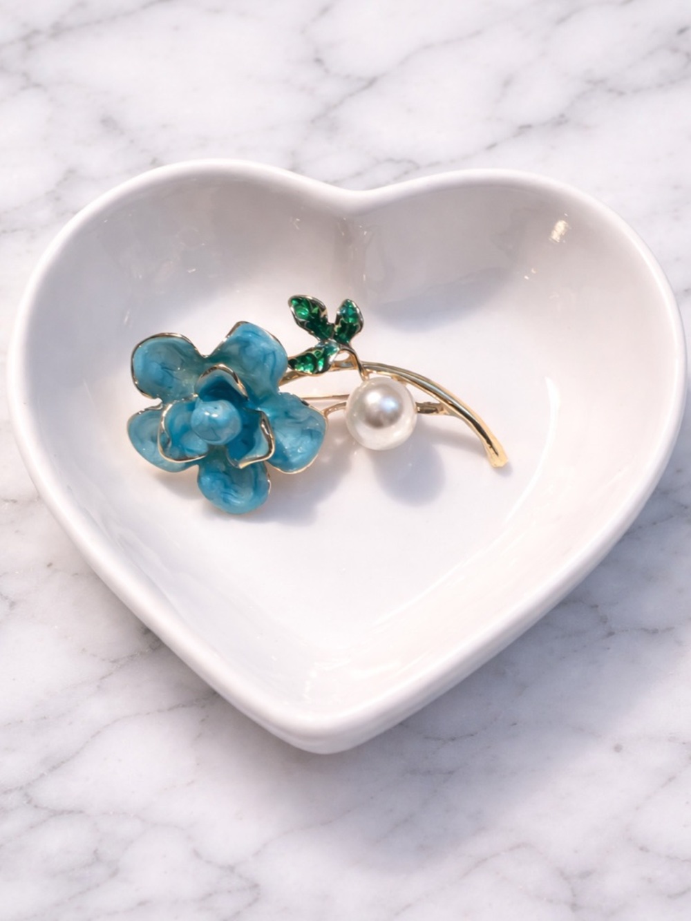 Blue Enamel Flower Brooch w/ Faux Pearl & Gold Tone Stem | Floral Pin